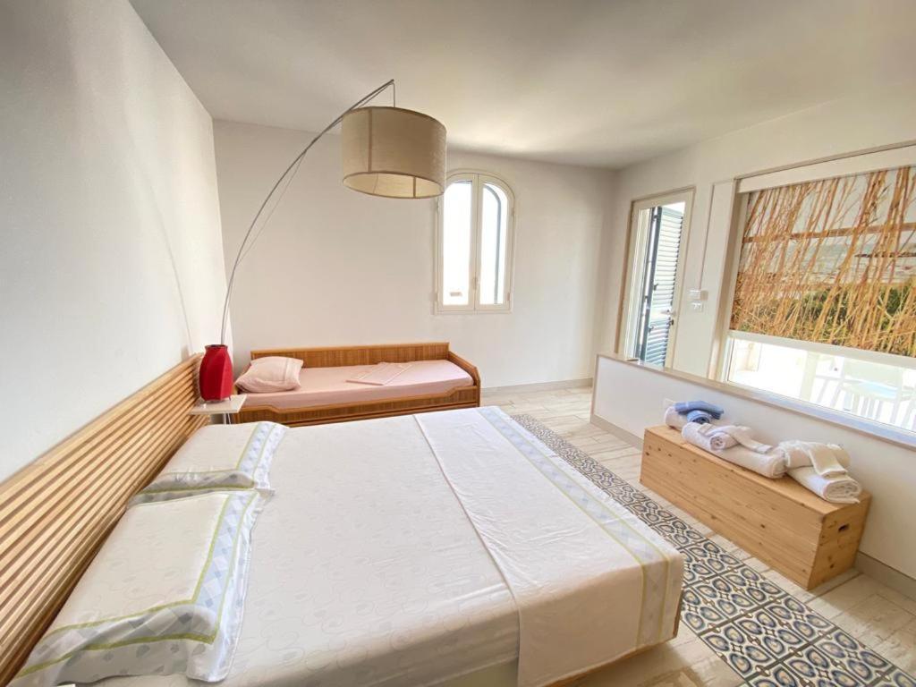 Casa Vacanze Illiria A Roca Vecchia Vicinissima Al Mare Экстерьер фото